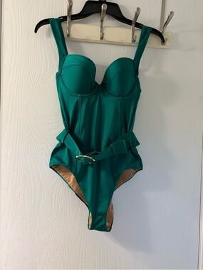 NWT Noire One piece bathingsuit Size M